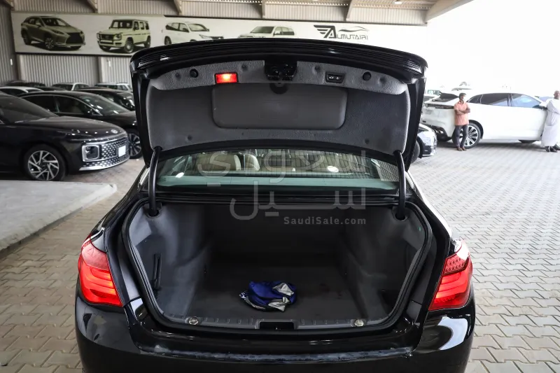 2014 بي ام دبليو الفئة السابعة 740 إل أي