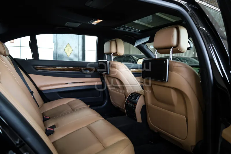 2014 بي ام دبليو الفئة السابعة 740 إل أي