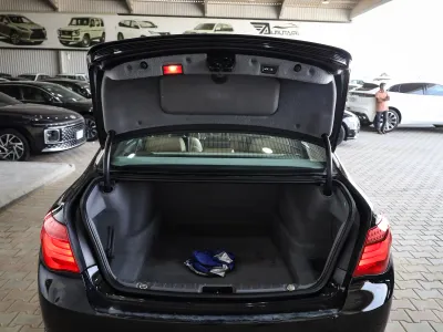 2014 بي ام دبليو الفئة السابعة 740 إل أي