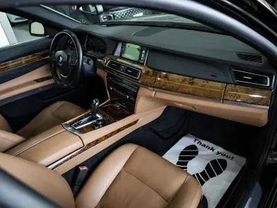 2014 بي ام دبليو الفئة السابعة 740 إل أي