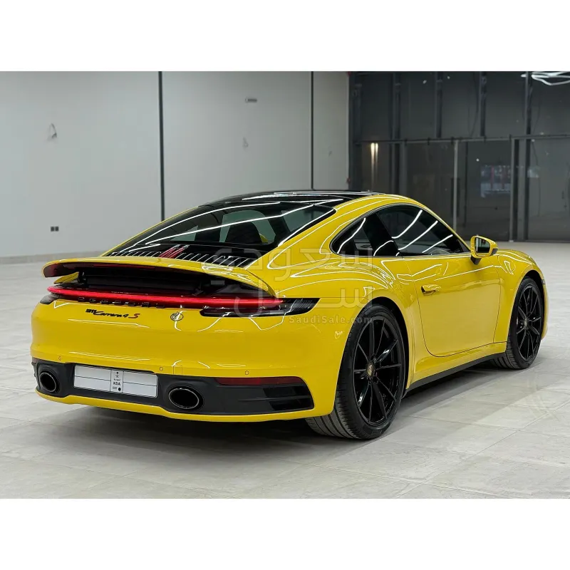 2020 بورش 911 كاريرا 4