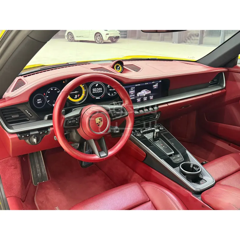 2020 بورش 911 كاريرا 4
