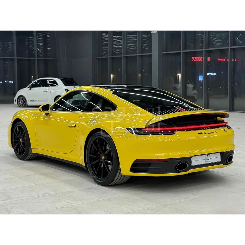 2020 بورش 911 كاريرا 4