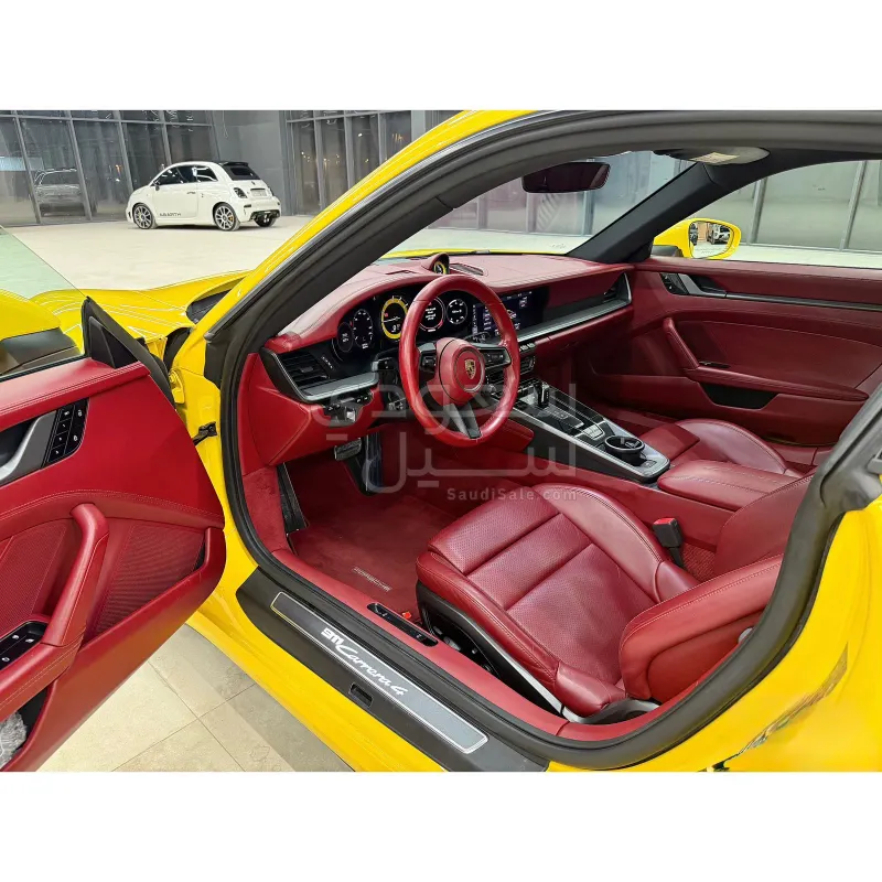 2020 بورش 911 كاريرا 4
