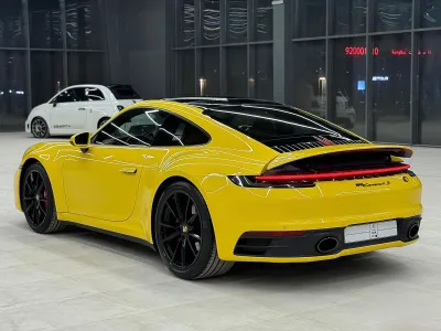 2020 بورش 911 كاريرا 4