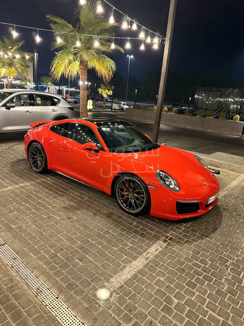 2017 بورش 911 كاريرا 4 اس
