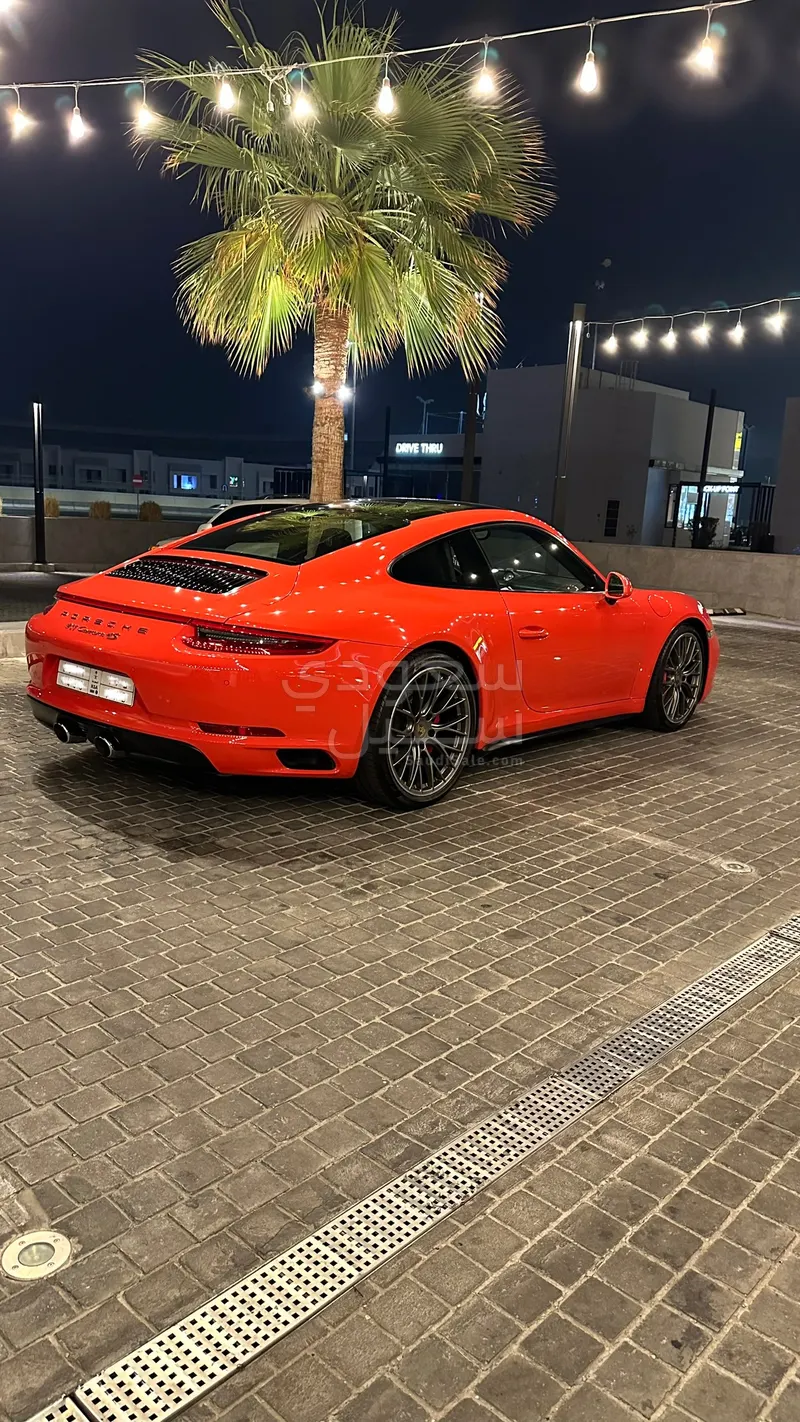 2017 بورش 911 كاريرا 4 اس