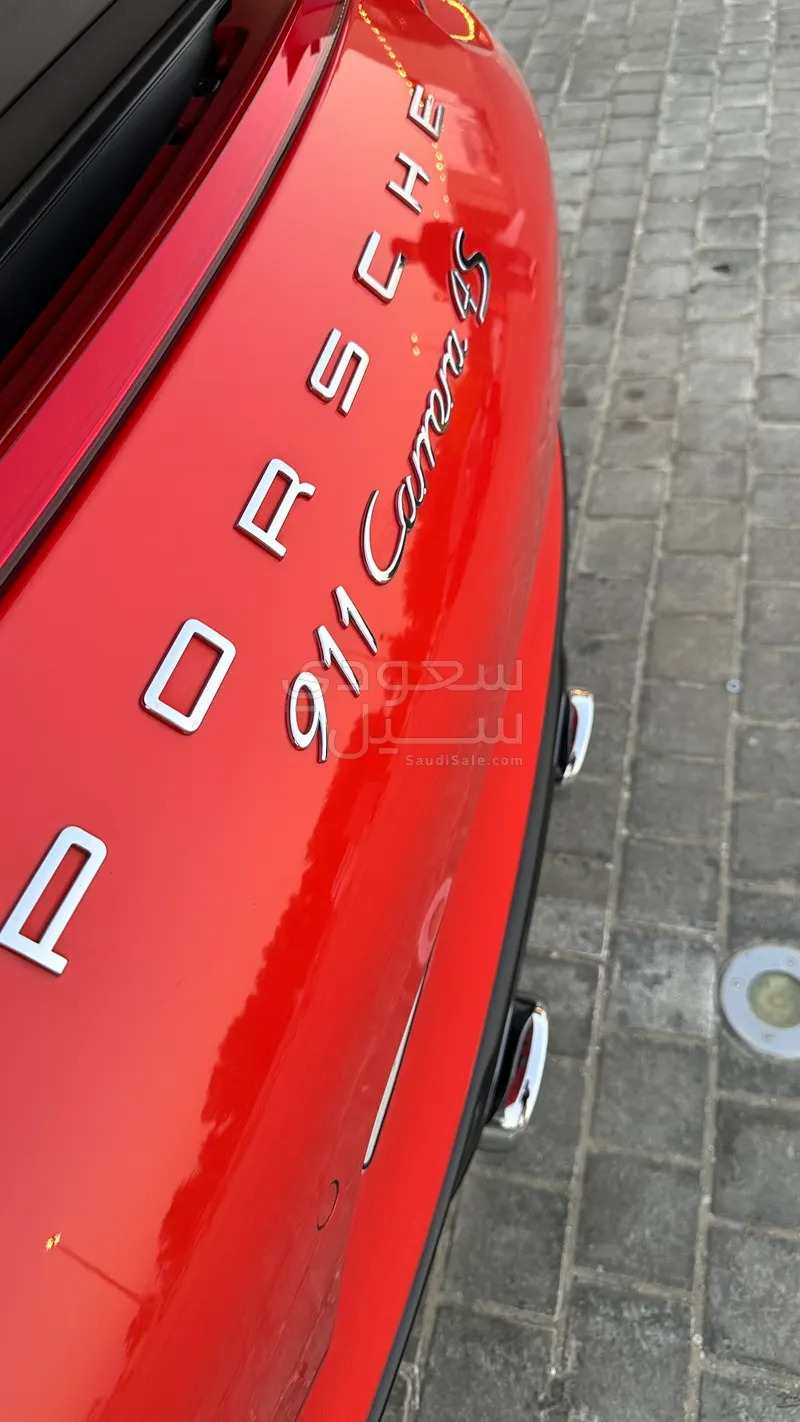 2017 بورش 911 كاريرا 4 اس