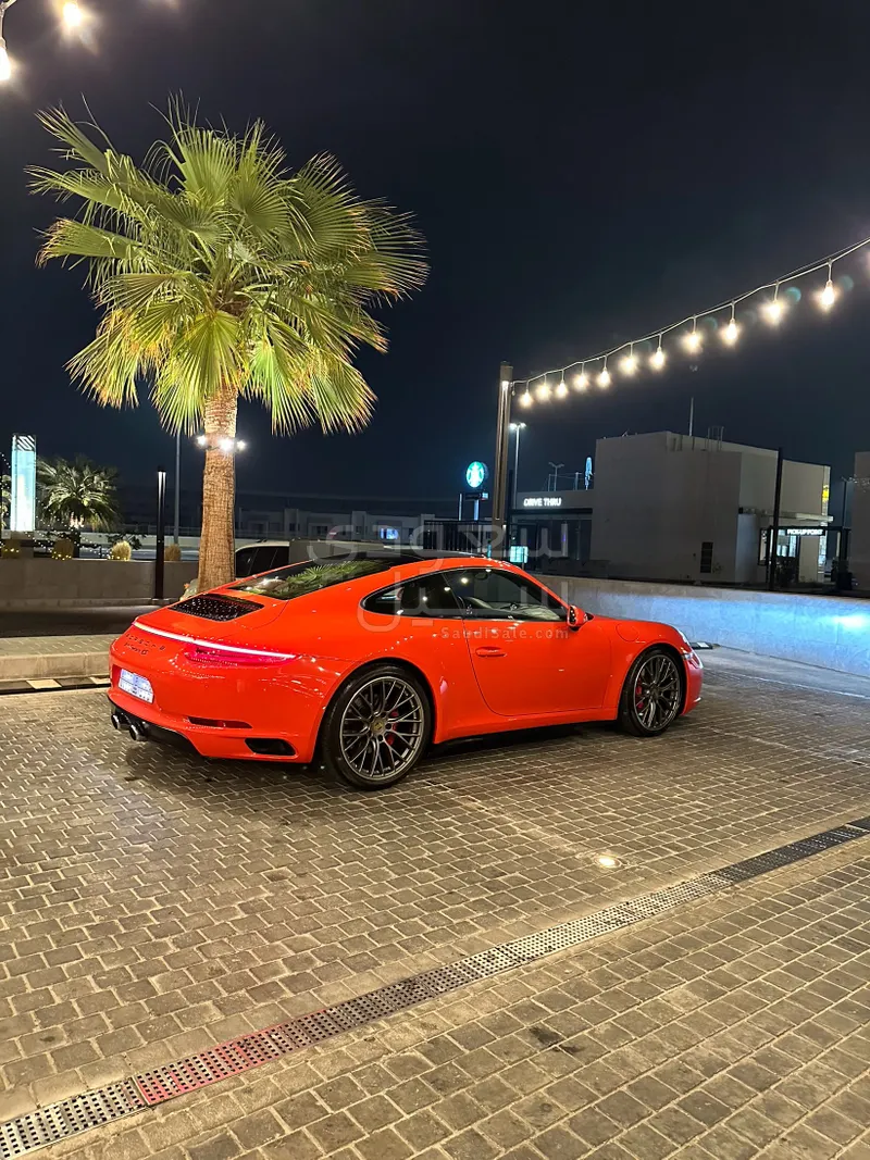 2017 بورش 911 كاريرا 4 اس