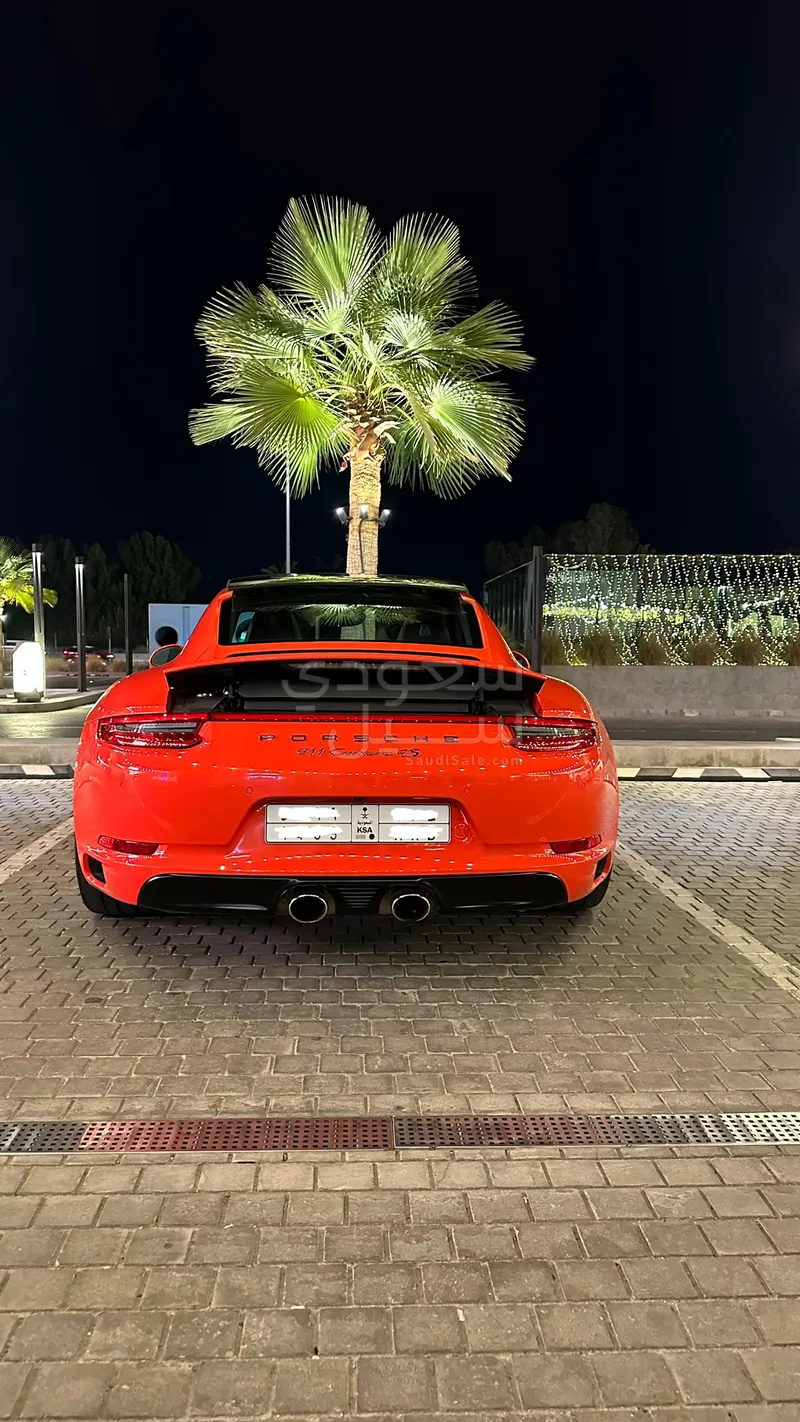 2017 بورش 911 كاريرا 4 اس