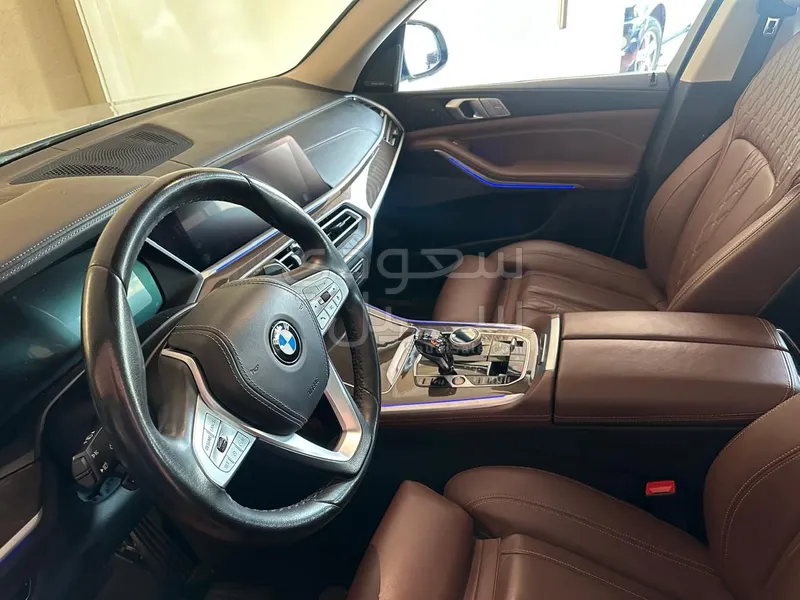 2022 بي ام دبليو الفئة اكس 7