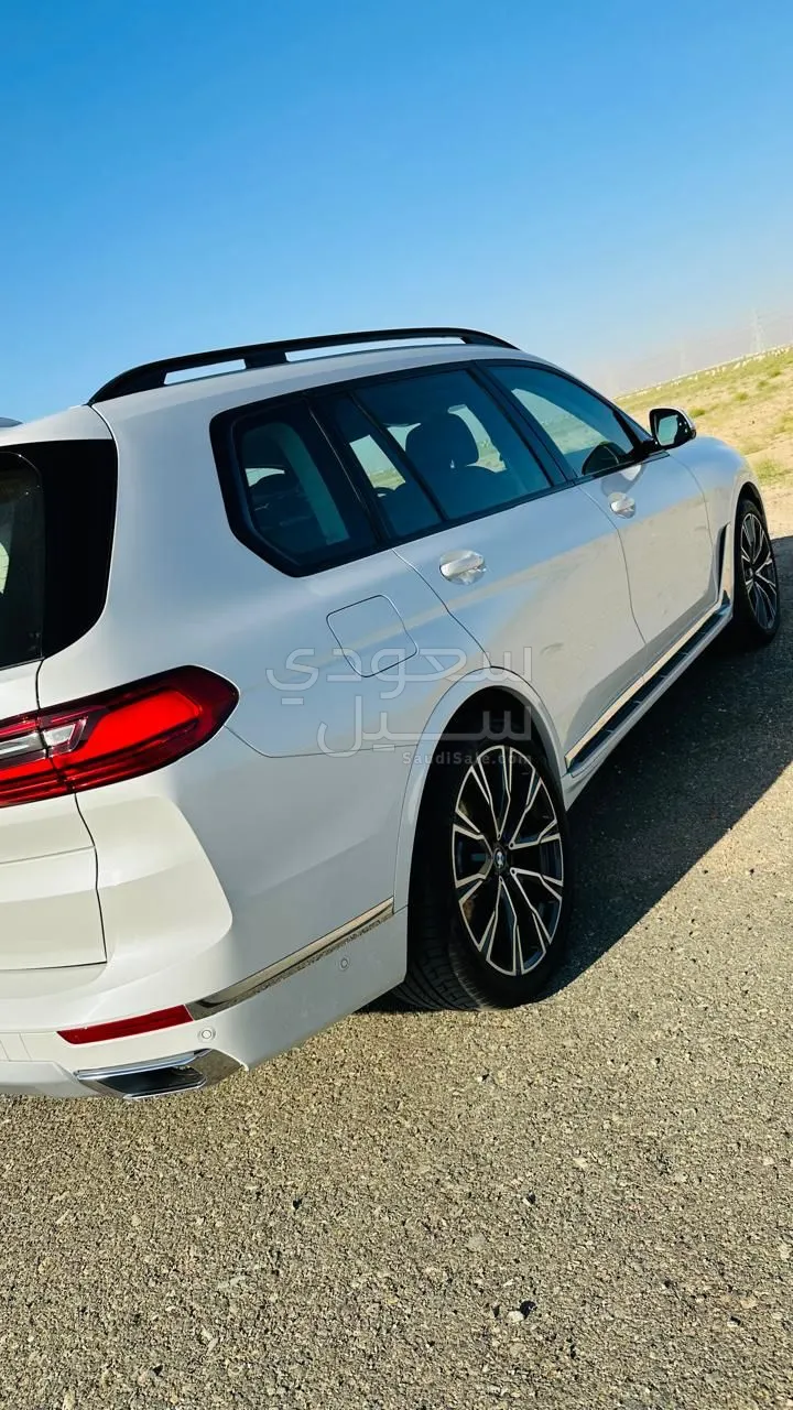 2022 بي ام دبليو الفئة اكس 7