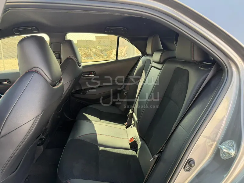 2023 تويوتا كورولا جي آر