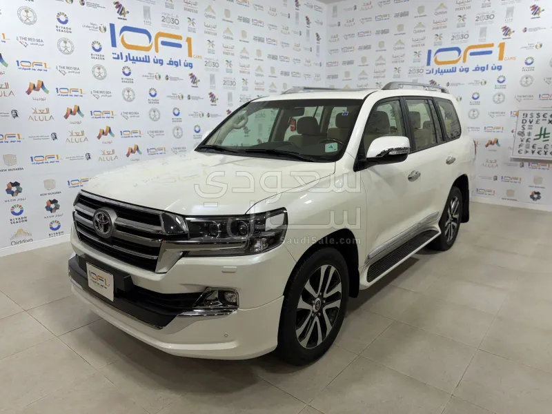 2019 تويوتا لاند كروزر جي اكس ار