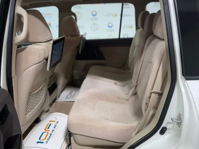 2019 تويوتا لاند كروزر جي اكس ار