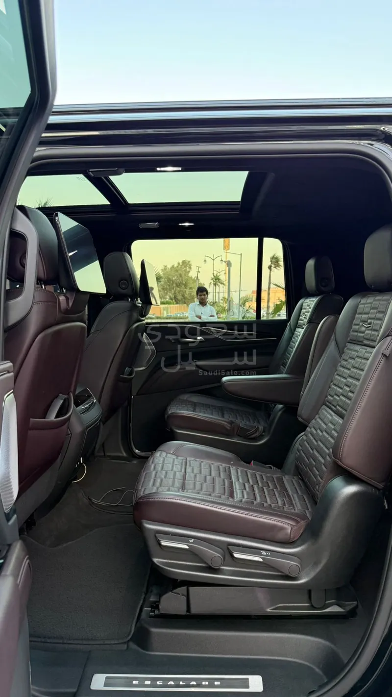 2023 Cadillac Escalade V
