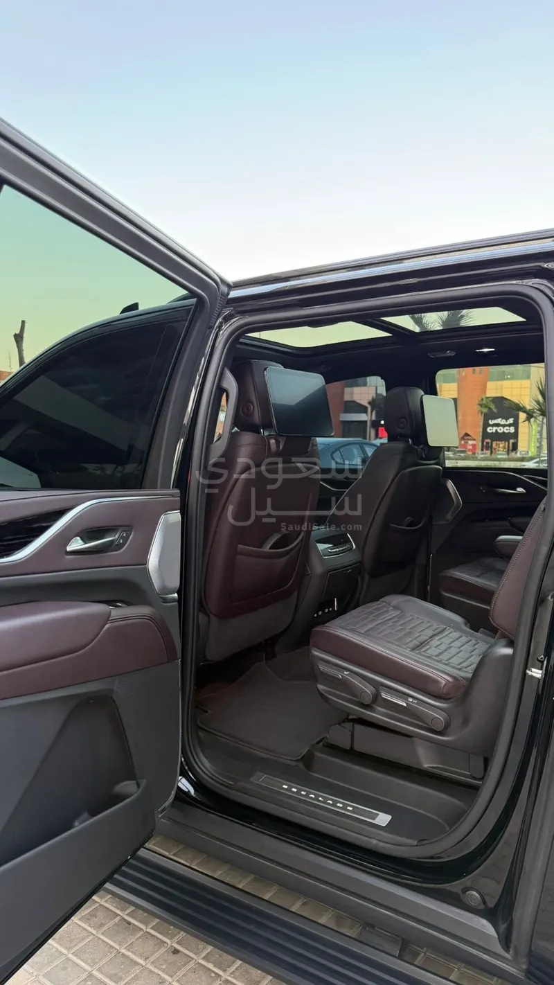 2023 Cadillac Escalade V