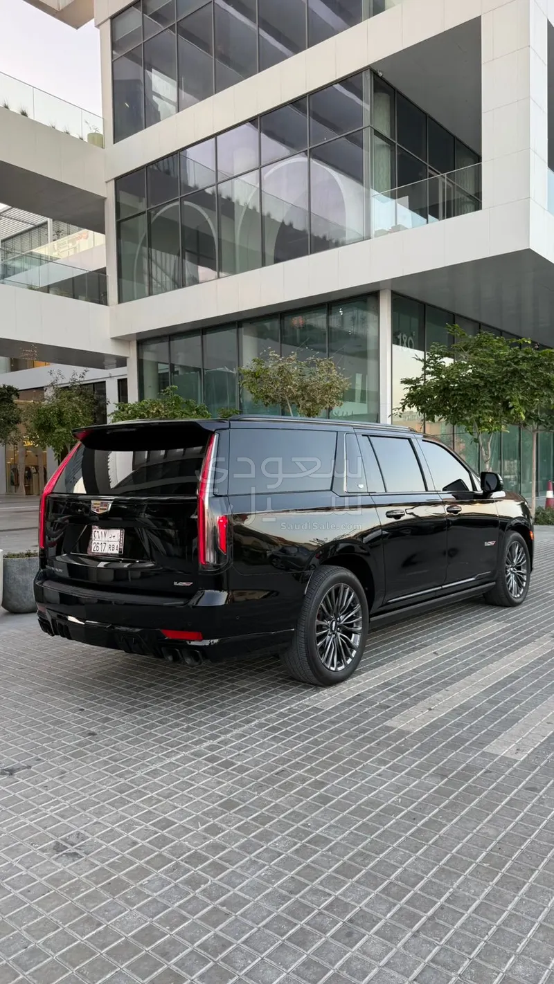 2023 Cadillac Escalade V