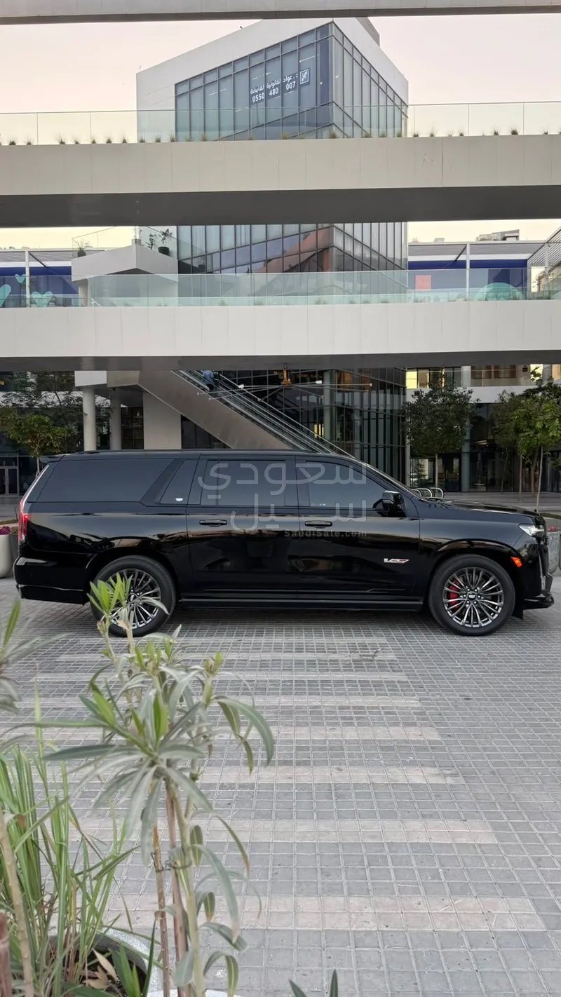 2023 Cadillac Escalade V