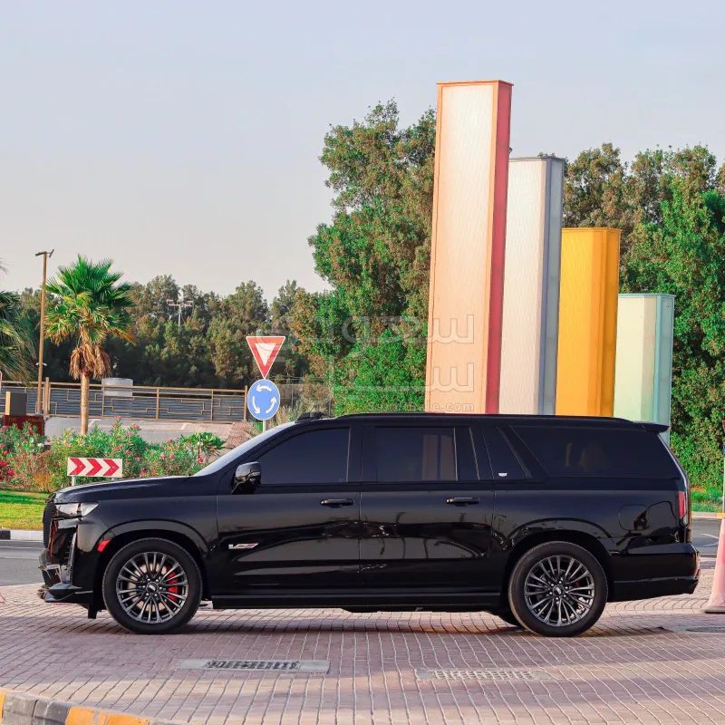 2023 كاديلاك اسكاليد في