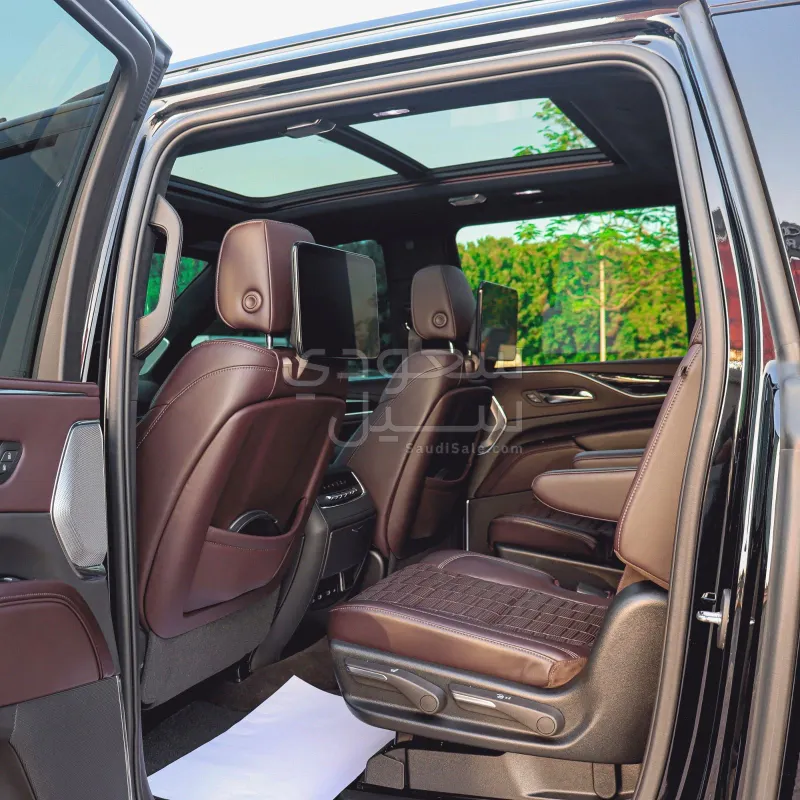 2023 كاديلاك اسكاليد في