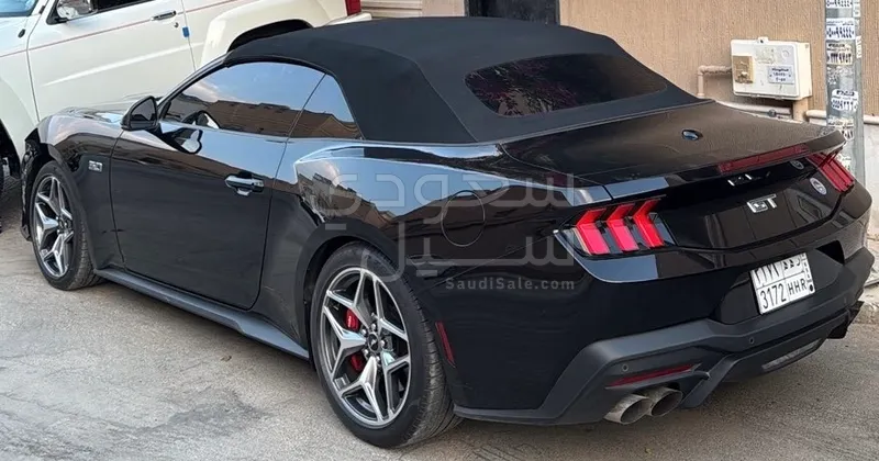 2024 فورد موستانغ جي تي بريميوم