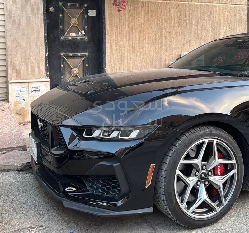 2024 فورد موستانغ جي تي بريميوم