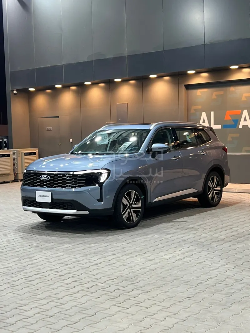 2026 فورد تيريتوري تيتانيوم بلس