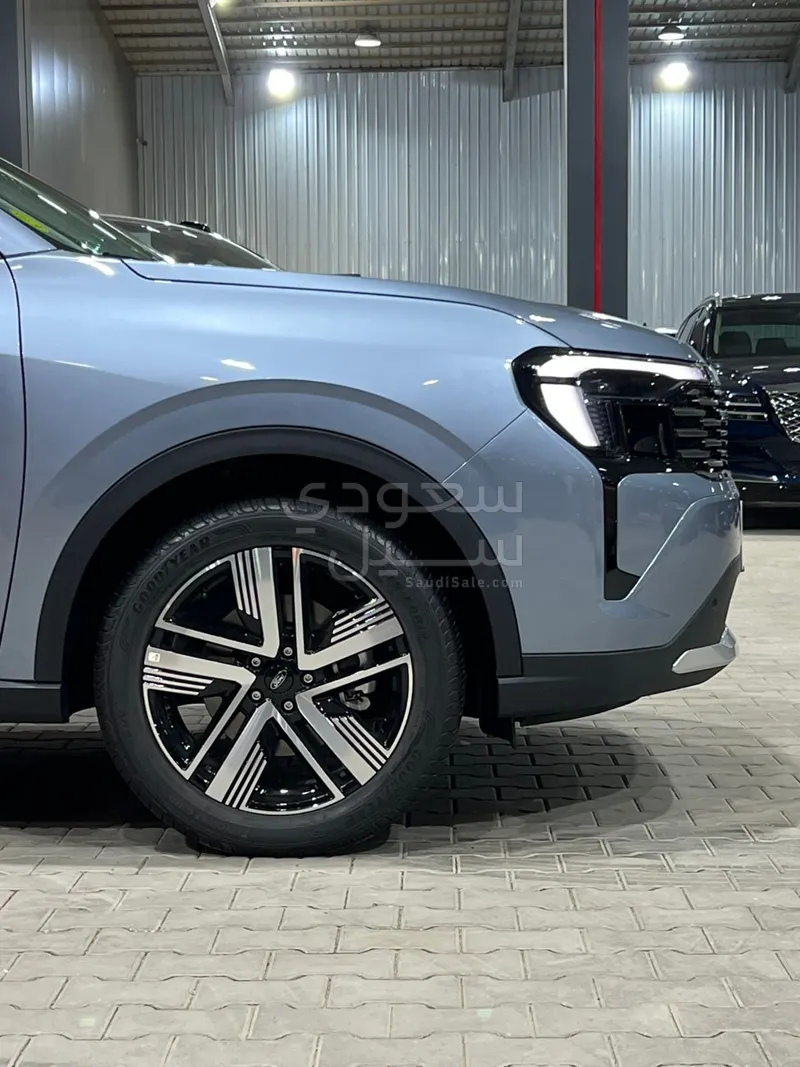 2026 فورد تيريتوري تيتانيوم بلس