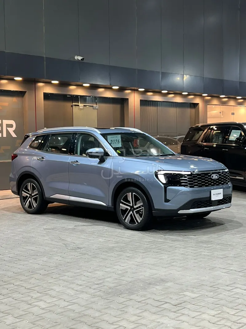 2026 فورد تيريتوري تيتانيوم بلس