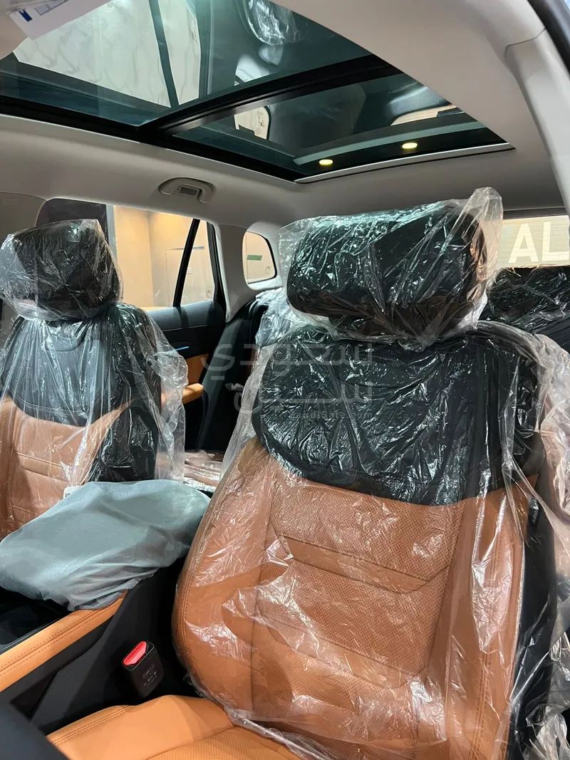 2026 فورد تيريتوري تيتانيوم بلس