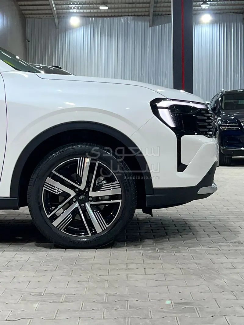 2026 فورد تيريتوري تيتانيوم بلس