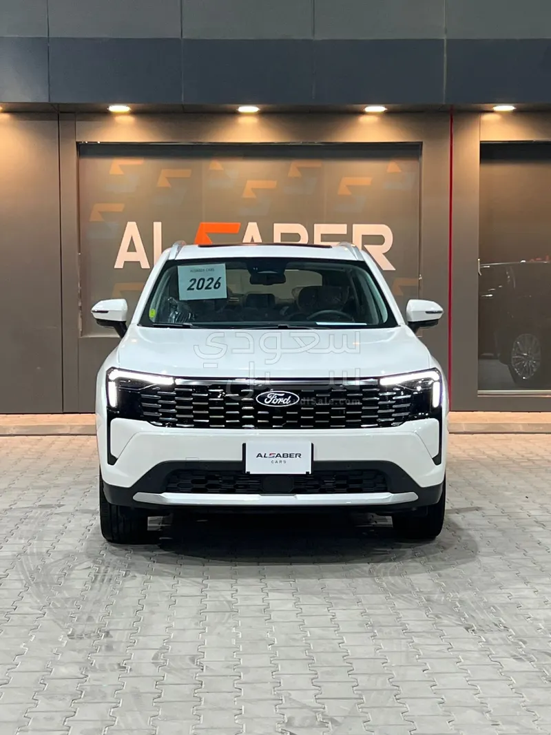 2026 فورد تيريتوري تيتانيوم بلس
