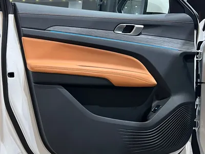 2026 فورد تيريتوري تيتانيوم بلس