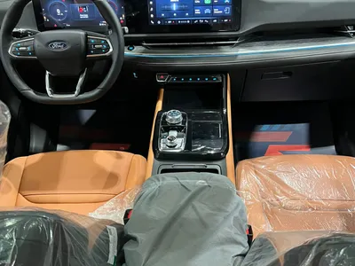 2026 فورد تيريتوري تيتانيوم بلس