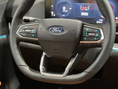 2026 فورد تيريتوري تيتانيوم بلس