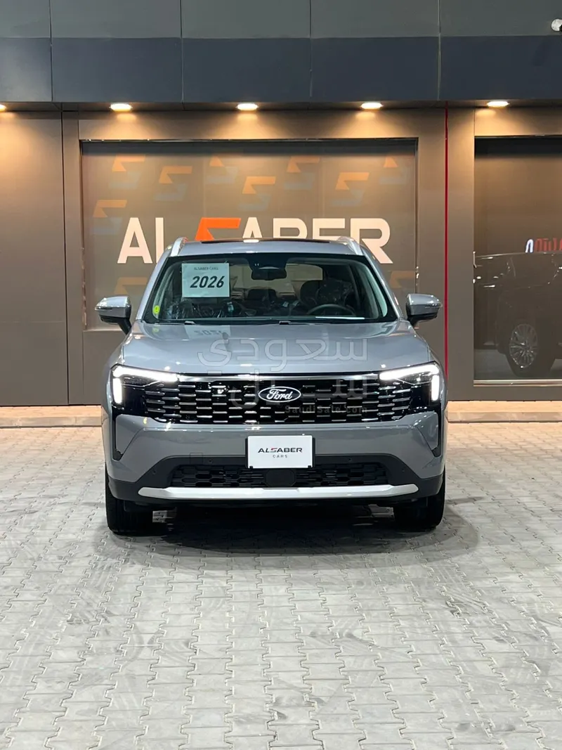 2026 فورد تيريتوري تيتانيوم بلس