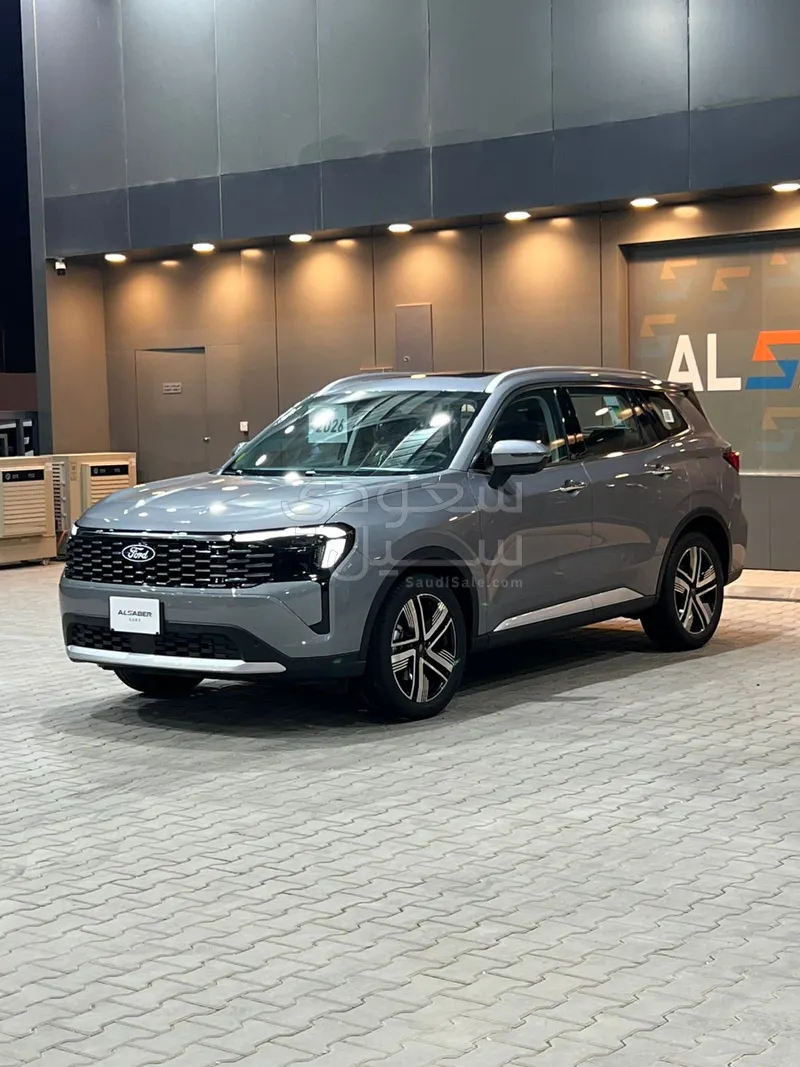 2026 فورد تيريتوري تيتانيوم بلس