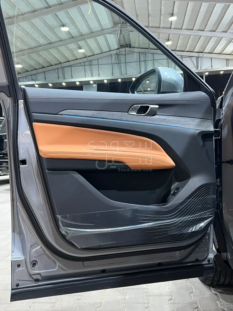 2026 فورد تيريتوري تيتانيوم بلس