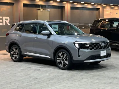 2026 فورد تيريتوري تيتانيوم بلس