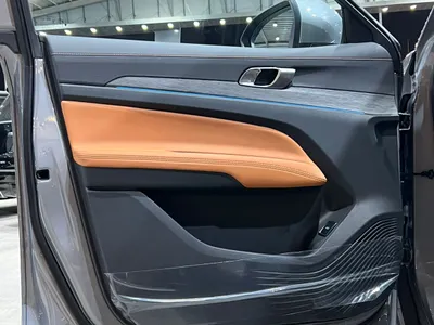 2026 فورد تيريتوري تيتانيوم بلس