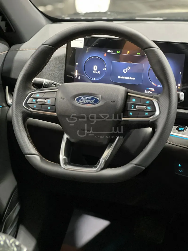 2026 فورد تيريتوري تيتانيوم بلس