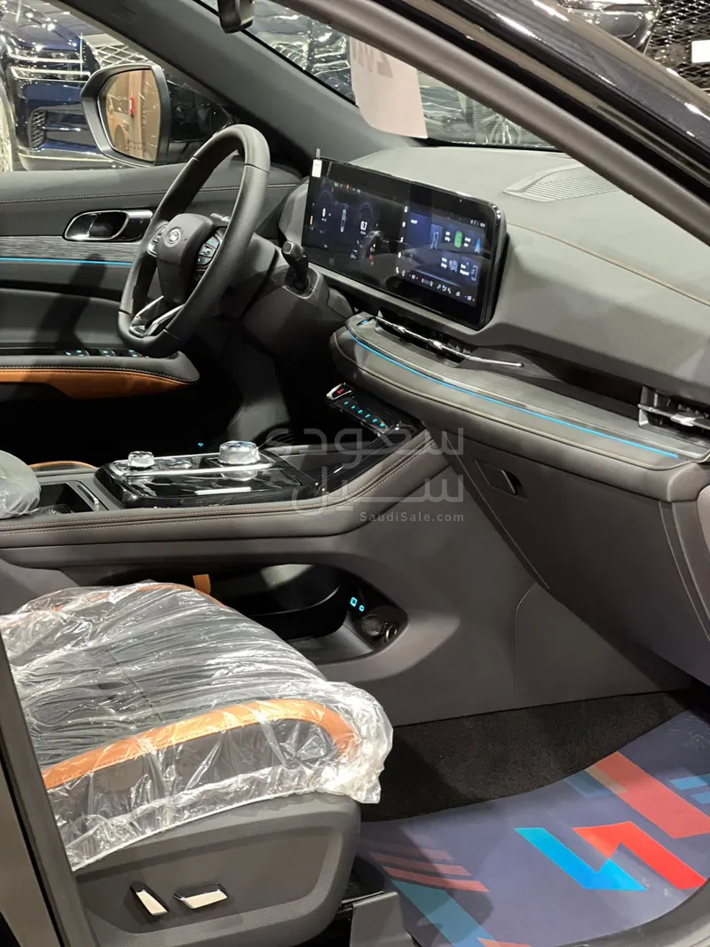 2026 فورد تيريتوري تيتانيوم بلس