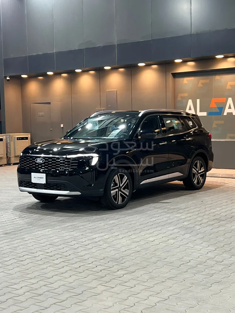 2026 فورد تيريتوري تيتانيوم بلس