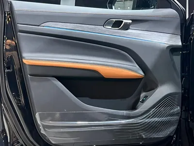 2026 فورد تيريتوري تيتانيوم بلس