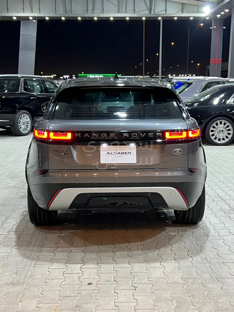 2018 لاند روفر رينج روفر فيلار فيلار