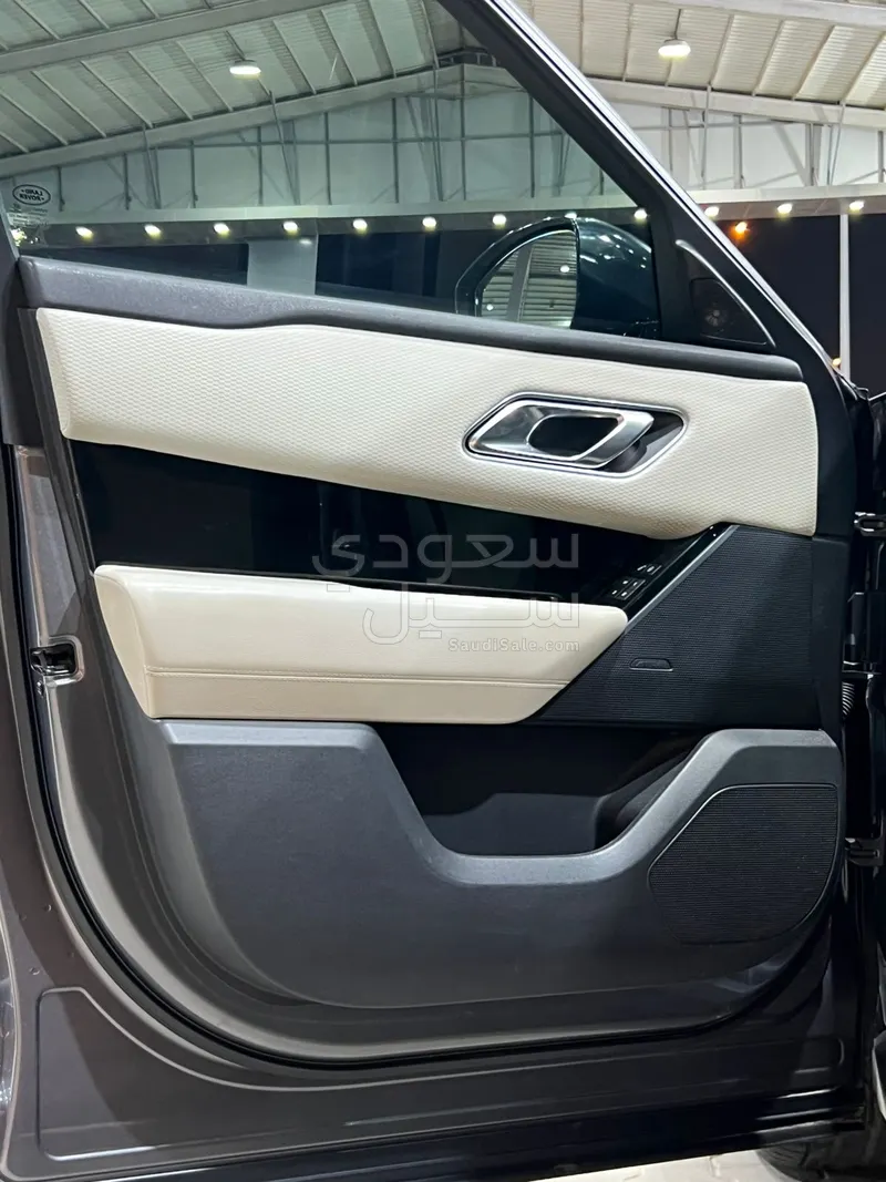 2018 لاند روفر رينج روفر فيلار فيلار