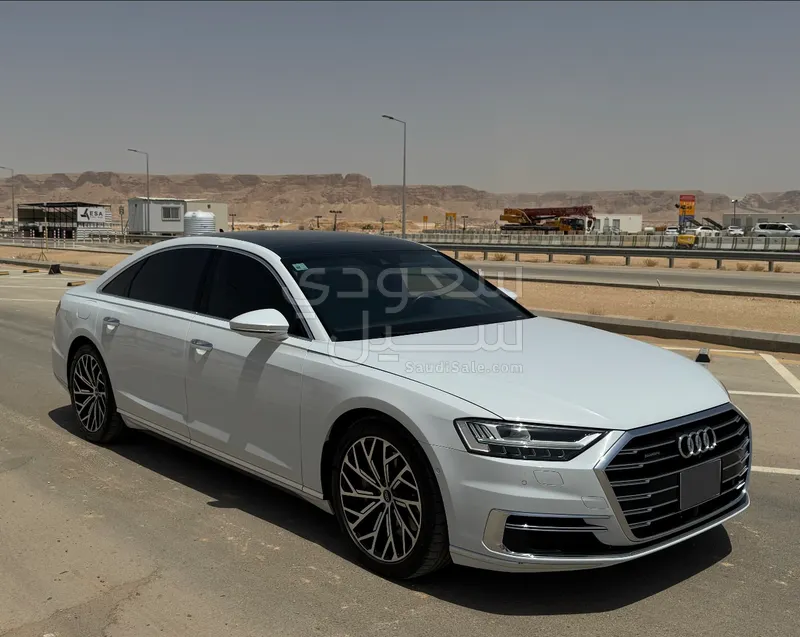 2018 اودي اي 8 ال 55تي اف اس أي