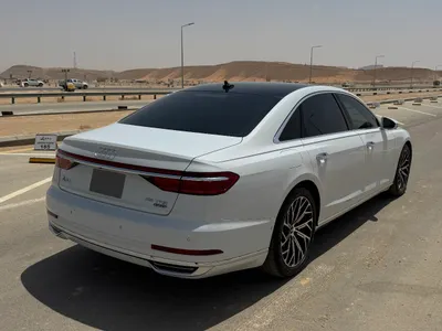 2018 اودي اي 8 ال 55تي اف اس أي