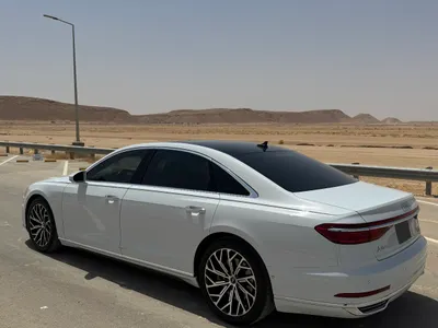 2018 اودي اي 8 ال 55تي اف اس أي